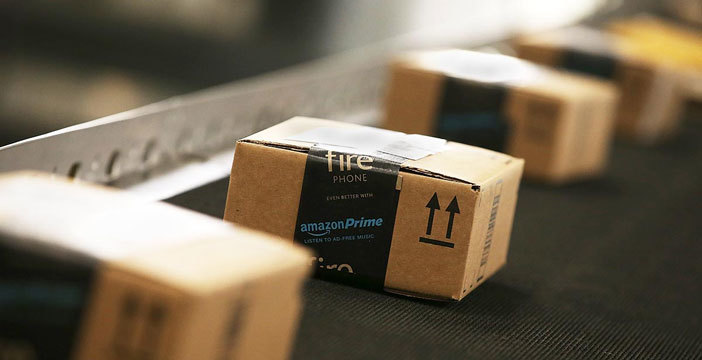 Amazon apre ai “contanti” e agli scettici